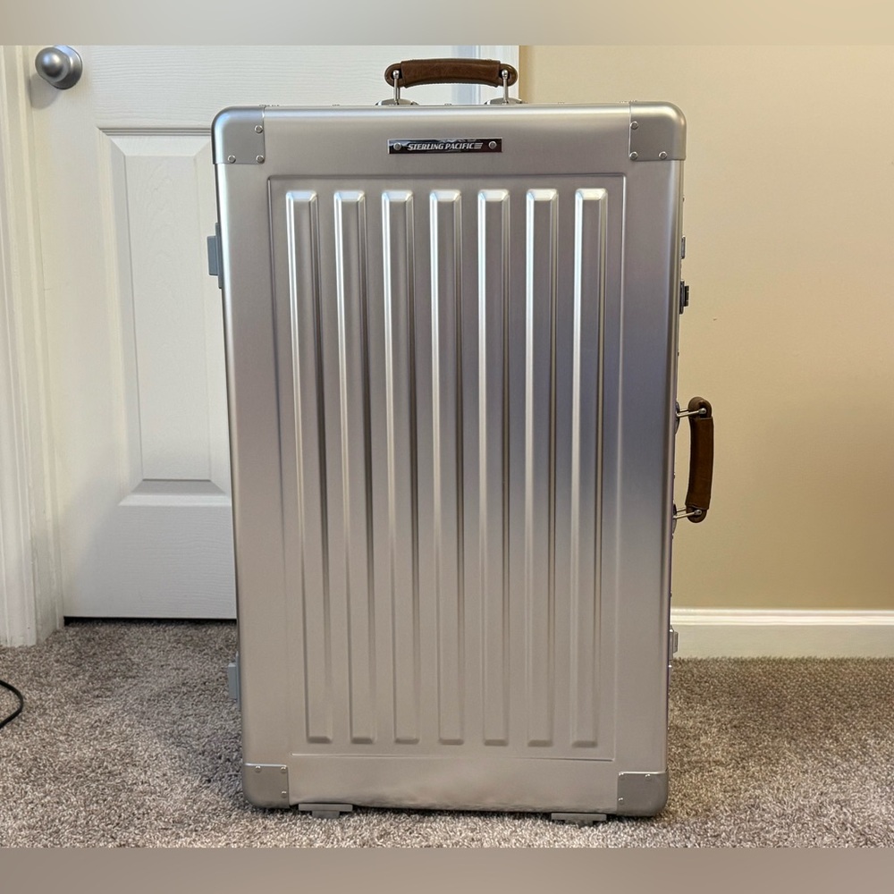 Sterling Pacific 80L Full Aluminum Check-in suitcase